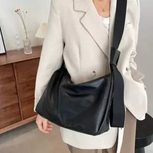 크로스 스마트폰케이스 여성크로스백 여자 핸드백 휴대폰케이스