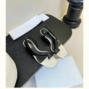 여사친 샌들 아웃도어 조리 양가죽 웨지 비치슈즈 패피5