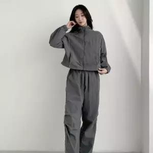 [신상오픈런]여성 카라넥 하이넥 바람막이 트레이닝 점퍼 가을용 (41315717)