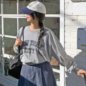 [신상오픈런]뉴욕 봄스웨트셔츠 라글란 세미크롭 여성맨투맨 (30497164)