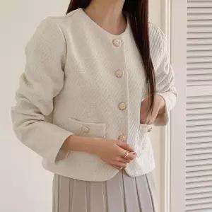 [신상오픈런]라운드 트위드자켓 슬림핏 세미크롭 와플 크림가디건 (30486950)