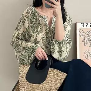 꽃무늬긴팔블라우스 브이넥봄셔츠 여성퍼프브라우스