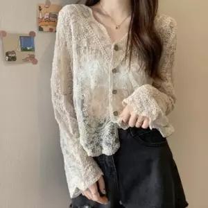 [신상오픈런]여성 브이넥 레이스 트임 뜨개 가디건 에스닉 디자인 (41315533)