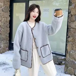 겨울 여성패션 모피 코트 스모그 체크 퍼라이크 일체형 램스울 기모 상의 DL4