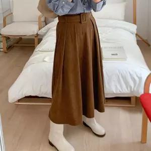 [신상오픈런]여성 가을 하객 스타일 골덴 스커트 벨트 플레어 롱치마 (41928481)