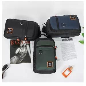 블루마운트 가벼운 착용감 남성 캐주얼 슬링백 흽색 20대 남성가방 힙백 여행가방 잡화 밀리터리가방 30대