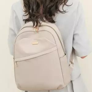 [신상오픈런]직장인백팩 메탈지퍼 출근룩 패브릭 검정가방 (30488577)