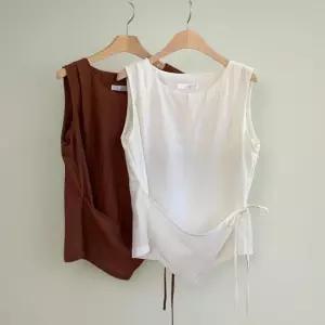 여성 여름 레이어드 리본 핀턱 민소매 블라우스 (39383337)