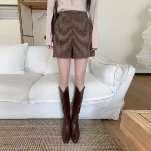 여성 체크 패턴 A라인 숏 팬츠 모직 스타일 (44012194)