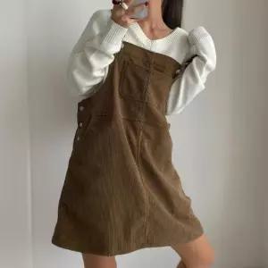 여성 코듀로이 포켓 A라인 멜빵 기모 미니 드레스 (41992439)