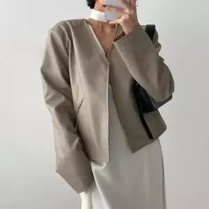 브이넥 노카라 슬림핏 크롭 봄출근룩 라이더 가죽자켓 (28832764)