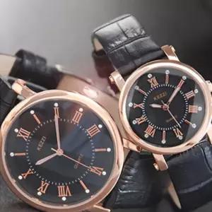 [다잇템]여자 포인트 올 연인 큐빅 손목 남자 검정 시계 (10415915A)