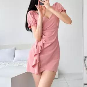 [다잇템]여자 포인트 반소매 V넥 스타일 랩 프릴 원피스 (10635098A)