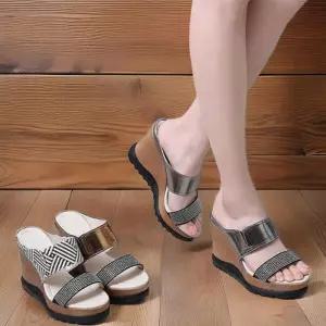 [신상오픈런]여성 큐빅 장식 이중 스트랩 통굽 웨지힐 샌들 (32331492)