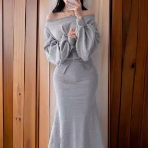 [신상오픈런]여성 오프숄더 시보리 맨투맨과 머메이드 롱스커트 세트 (32331359)