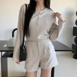 [다잇템]여자 백밴딩 핀턱 편한 하프팬츠 짧은 팬츠 (31745914A)