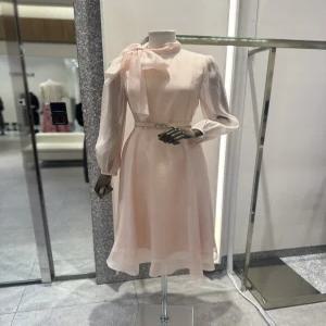 [국내백화점] 지고트 시스루 리본 플레어 원피스 (JR8E0OP143) [인기상품] 선물추천