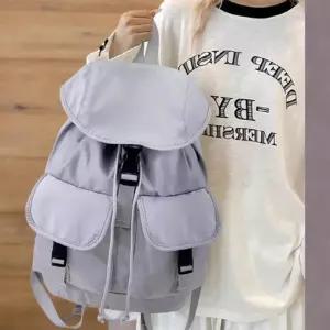 [신상오픈런]여성용 데일리 버클 멀티포켓 스트링 옆지퍼 대학생 가방 (42003568)