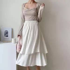 [신상오픈런]여성 레이어드 플레어 롱스커트 발레 스타일 밴딩 (38292863)