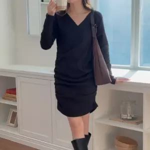 아이우먼 라떼브이넥랩셔링원피스 RDT389M412 빅사이즈 (27713249A)