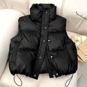 아이우먼 볼트스트링패딩조끼 DKR326M412 빅사이즈 (27713243A)