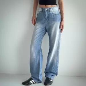 [신상오픈런]여성 루즈핏 세미와이드 연청 워싱 청바지 봄용 (33265473)