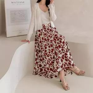 [신상오픈런]기하학 나염치마 에이라인 찰랑 밴딩 플로럴 맥시스커트 (30099640)