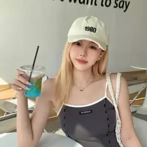 긴머리 스타일 여성 캡모자형 헤어 긴생머리 가발 크림 긴머리 스타일 여성