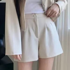 [신상오픈런]스판반바지 키작녀 부츠코드 슬림핏 허벅지기장 쇼츠 (31794194)