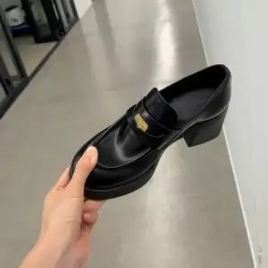 여자 리얼 통굽 프렌치 힐 소프트 가죽 로퍼 스틸레토 스몰 하이힐 CH5