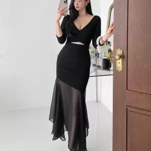 [다잇템]여자 야시 시폰 V넥 컷아웃 홀복 비침 롱원피스 (11230651A)