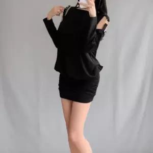 [신상오픈런]여성 어깨트임 루즈핏 골드링 셔링 미니 드레스 (42512872)