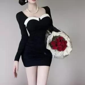 [신상오픈런]여성 미니 원피스 하트넥 셔링 파티룩 투톤 배색 드레스 (42003759)