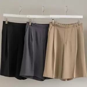 여성 여름 출근용 핀턱 와이드 버뮤다 스판 쿨 반바지 (38541269)