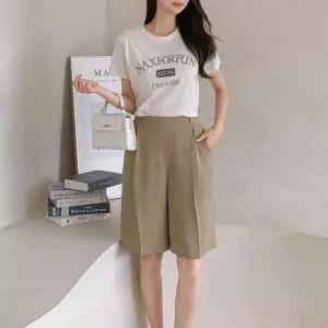 [신상오픈런]여성 여름 사무실룩 핀턱 와이드 버뮤다 스판 쿨 팬츠 (38292986)