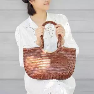 [신상오픈런]여성 바캉스 여행 메쉬 라탄 가죽 손잡이 토트백 (38284394)