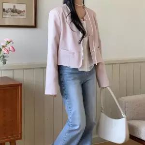 [신상오픈런]노카라 크롭자켓 진주단추 봄여름 여성아우터 슬림핏 (31794578)