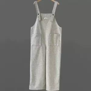 [신상오픈런]여성 라벨 포켓 멜빵 와이드핏 점프수트 가을 패션 (42009538)