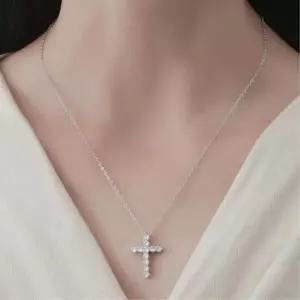 [신상오픈런]여성 큐빅 장식 십자가 미니 체인 목걸이 (39184787)