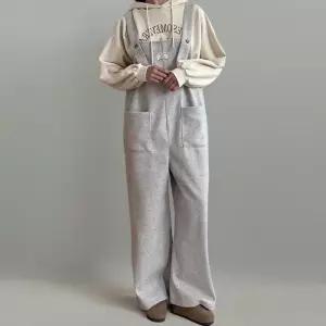 [신상오픈런]여성 라벨 두 포켓 멜빵 일자 와이드핏 가을 점프수트 (41993101)