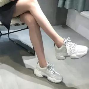 10-1 어글리슈즈 블로킹 흰색 키높이 여성 운동화 흰색 단화 슬립온