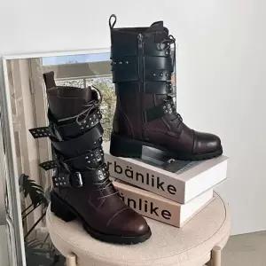 [신상오픈런]여성 스트리트 레이스업 리본 장식 레이어드 중간 부츠 (41993087)