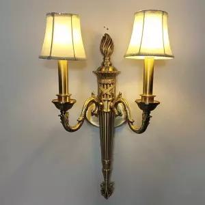 안방 틈새 책장 침실 현대 코너 만화책 수납 간접