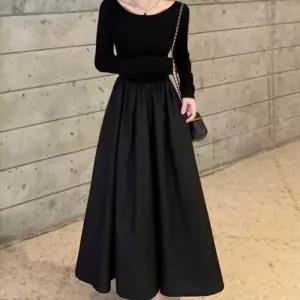 [신상오픈런]발레코어 라운드넥 패브릭믹스 긴팔 플레어원피스 (30487617)