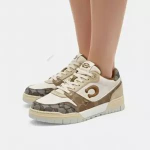 코치 소호 스니커즈 인 시그니처 CCN66 L38 229045