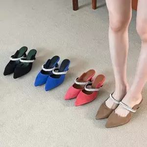 [신세계라이브쇼핑][옷자락] 여자 봄 여름 큐빅 스트랩 뾰족코 로우힐 뮬