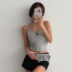 [신세계라이브쇼핑][옷자락] 여자 리본 홀 슬림핏 캡나시 등트임 데일리 이너 나시