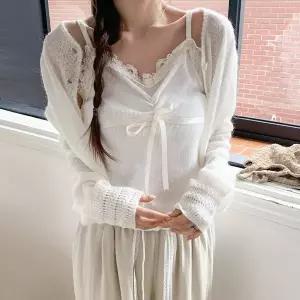 [신세계라이브쇼핑][옷자락] 여자 페미닌 데이트룩 레이스 리본 골지 슬림 끈나시