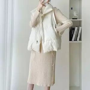 오버실루엣 클래식 하이칼라 다운 슬리브리스탑 2톤 라이트웨이트