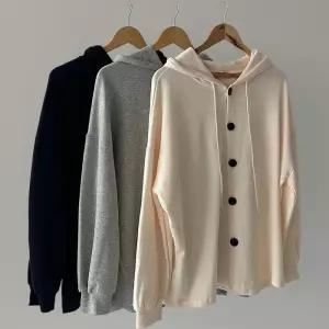 [신상오픈런]여성 가을 플라워 자수 라운드넥 기본핏 니트 조끼 (41502947)